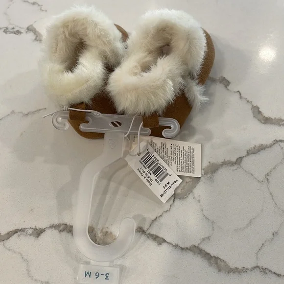 Old Navy 3-6m baby booties Unisex Faux-Fur-Lined Cozy Boots in cognac nwt - Picture 3 of 9